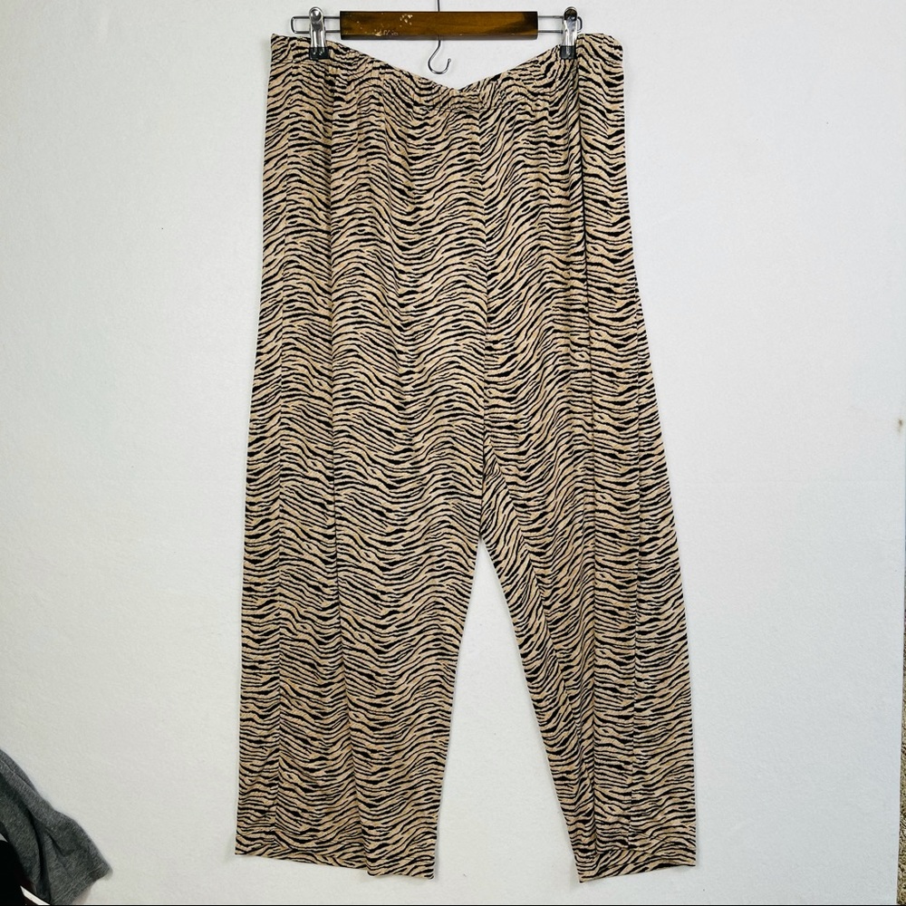 CSC studio tiger stripped pants